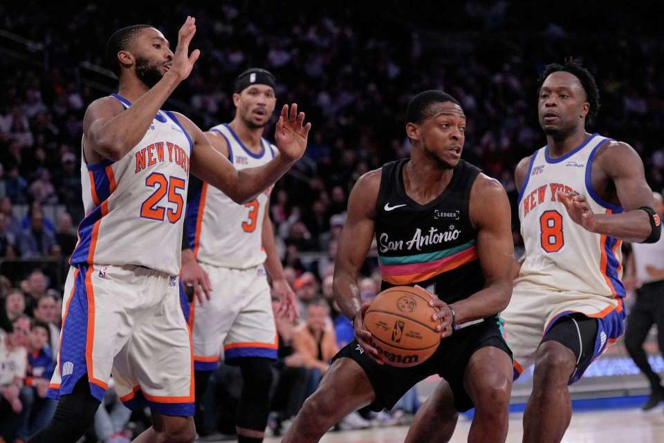 保利体育官方入口-NBA总决赛前数据深度分析！尼克斯马刺究竟谁能最终问鼎？