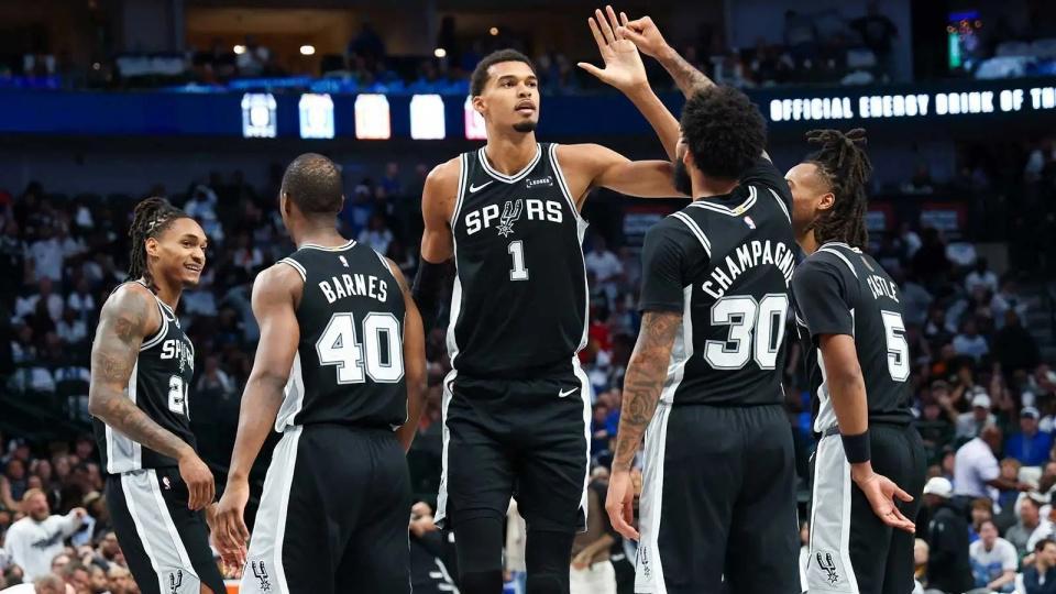 保利体育官方入口-NBA总决赛前数据深度分析！尼克斯马刺究竟谁能最终问鼎？
